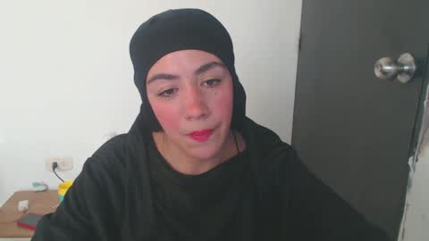 Snapshot of maryam_arabicmilk chatting on December 2024 08:09:01 PM maryam_arabicmilk online show from December 2024 08:09:01 PM