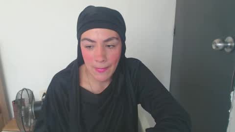 Snapshot of maryam_arabicmilk chatting on December 2024 07:31:02 PM maryam_arabicmilk online show from December 2024 07:31:02 PM