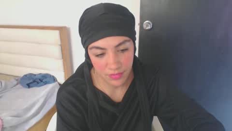 Snapshot of maryam_arabicmilk chatting on January 2025 08:37:02 PM maryam_arabicmilk online show from January 2025 08:37:02 PM