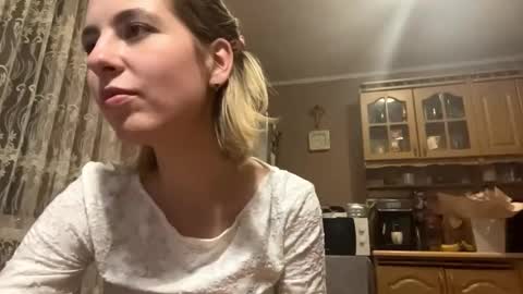 Tessa  online show from February 2026 06:25:02 PM