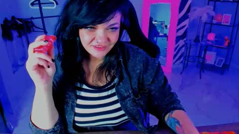 Mary online show from October 2025 08:31:01 PM