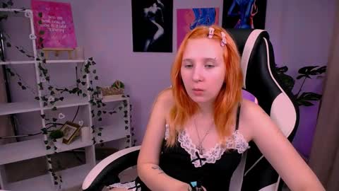 Snapshot of marylanee chatting on October 2025 03:48:01 AM Mary online show from October 2025 03:48:01 AM