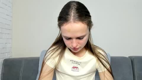 Mari online show from December 2025 07:17:02 AM