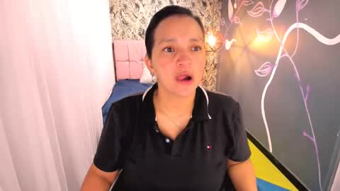 Marylin online show from March 2025 07:18:01 PM