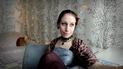 Snapshot of marylou_ chatting on September 2025 06:35:01 AM Mary Lou online show from September 2025 06:35:01 AM