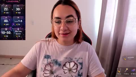 Dulce Maria online show from December 2025 07:10:02 PM