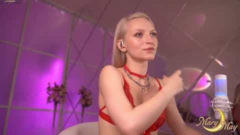 Mary online show from October 2025 03:38:01 AM