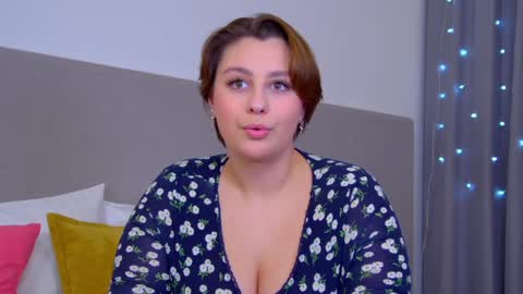 MaryMurrays online show from February 2025 01:05:02 AM