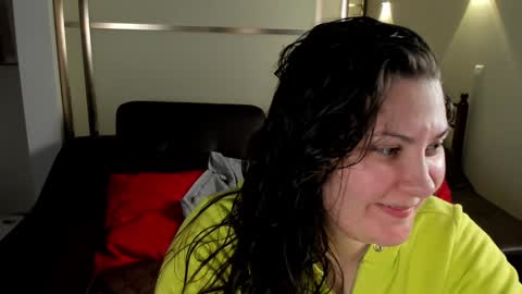 Snapshot of maryswon chatting on December 2024 12:04:01 PM Mary online show from December 2024 12:04:01 PM