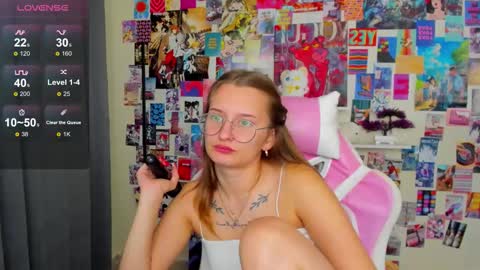 maryyy_may online show from October 2025 10:07:02 PM