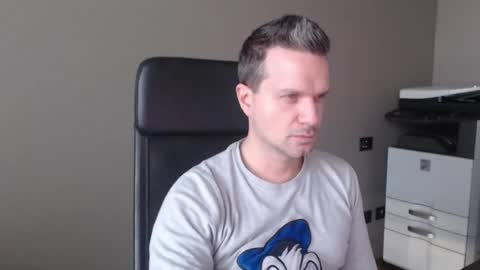 Snapshot of maschiodavide89 chatting on December 2024 10:32:01 AM David online show from December 2024 10:32:01 AM