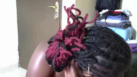 Cate online show from November 2025 10:10:02 AM