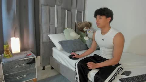 Snapshot of mash_angelo chatting on October 2025 08:40:02 PM mash_angelo online show from October 2025 08:40:02 PM