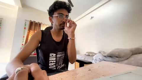 Mask Boy online show from February 2025 04:00:02 AM