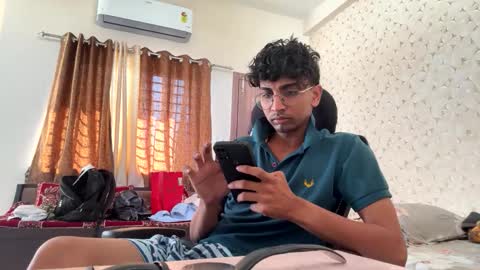 Mask Boy online show from November 2025 03:51:01 AM