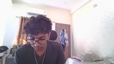 Mask Boy online show from January 2026 04:49:02 AM