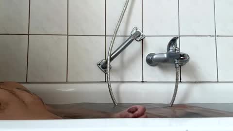 Snapshot of maskeddmann chatting on December 2024 11:10:02 AM maskeddmann online show from December 2024 11:10:02 AM