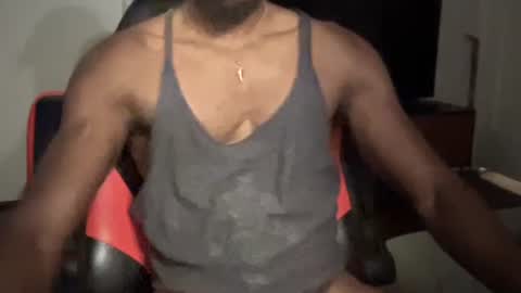 Snapshot of maskedmanblacc chatting on October 2025 05:41:02 AM maskedmanblacc online show from October 2025 05:41:02 AM