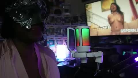 Snapshot of maskedmilf822397 chatting on October 2025 08:33:02 AM maskedmilf822397 online show from October 2025 08:33:02 AM