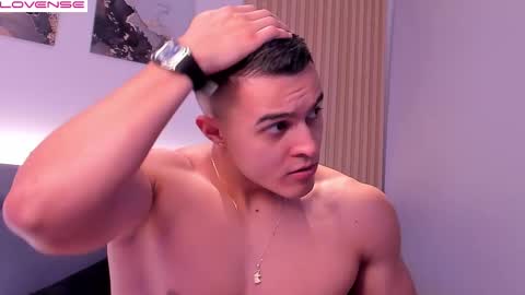 Mason Bennet online show from October 2025 11:05:02 PM