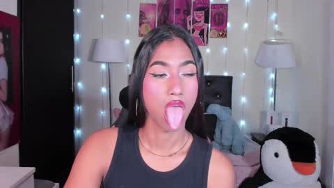 massielhot online show from April 2026 02:54:01 PM