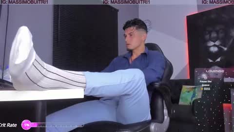 I am Massimo online show from December 2024 12:22:01 AM