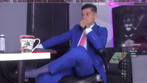 I am Massimo online show from March 2025 02:23:02 PM