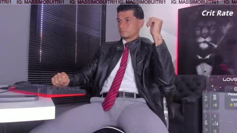 I am Massimo online show from November 2025 12:53:01 PM