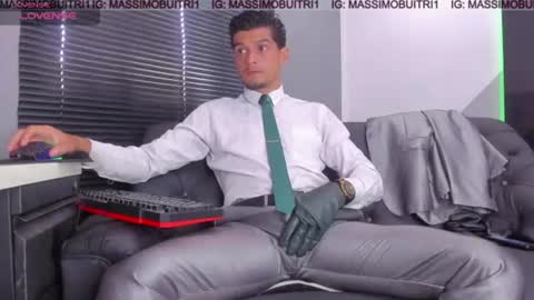 Snapshot of massimo_g chatting on July 2026 01:18:02 PM I am Massimo online show from July 2026 01:18:02 PM