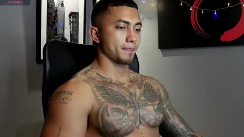 Snapshot of massimo_rizzo_ chatting on November 2025 02:17:02 AM Massimo online show from November 2025 02:17:02 AM