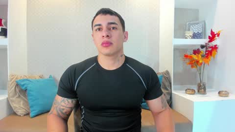 Massimo Contie online show from January 2025 12:40:01 PM