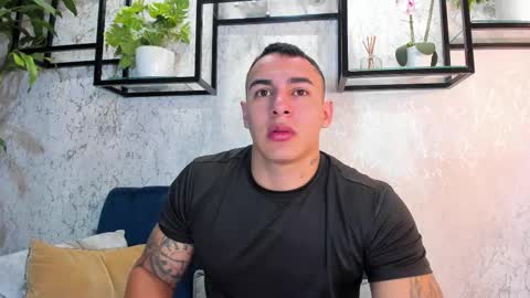 Massimo Contie online show from March 2025 02:02:02 PM