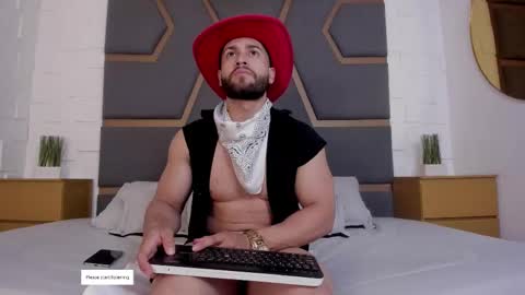 Massimo online show from December 2025 03:37:02 AM