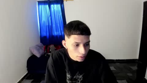 Snapshot of master_billy1 chatting on June 2026 06:57:02 PM master_billy1 online show from June 2026 06:57:02 PM
