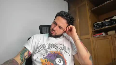 Snapshot of master_steven_01 chatting on June 2026 11:20:02 PM steven online show from June 2026 11:20:02 PM