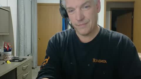 Master Thorn online show from December 2025 03:11:01 AM