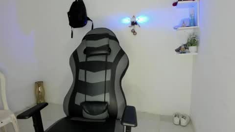 Alpha junior online show from December 2025 01:42:01 PM