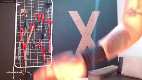 Axel And Melany online show from August 2026 12:32:02 PM