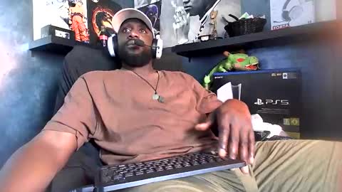 Snapshot of mastermarvel22 chatting on February 2026 03:43:01 PM BlackMarvel online show from February 2026 03:43:01 PM