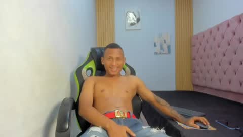mastermorenohot23 online show from May 2026 04:06:02 AM