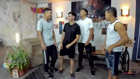 Team Cris Darwin- Fernando- Stiven- David online show from October 2025 11:27:01 AM