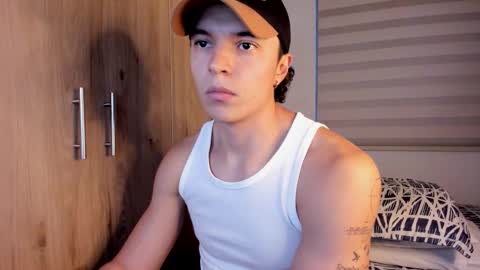 mastrangelo_x online show from November 2025 10:47:02 PM