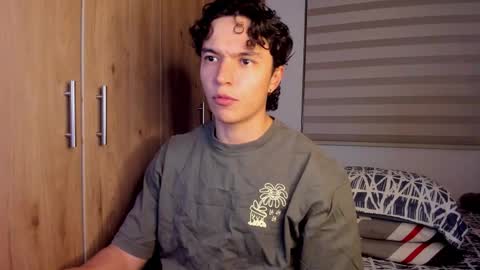 mastrangelo_x online show from December 2025 04:19:01 AM