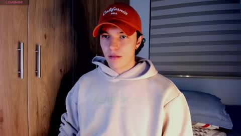 mastrangelo_x online show from March 2026 02:37:01 AM