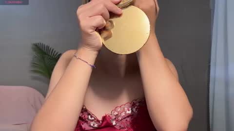 SuSu online show from September 2025 02:50:02 AM