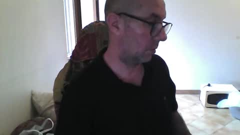 mat11efou online show from September 2025 03:00:02 PM