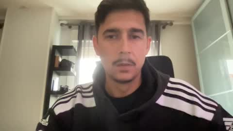 Aaron online show from October 2025 08:16:02 AM