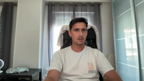 Aaron online show from June 2026 04:38:02 PM