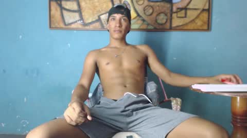 Snapshot of mateo600009 chatting on December 2025 06:15:01 PM matteo online show from December 2025 06:15:01 PM