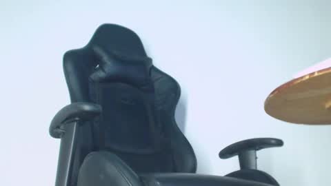 Snapshot of mateo600009 chatting on February 2026 01:05:02 AM matteo online show from February 2026 01:05:02 AM